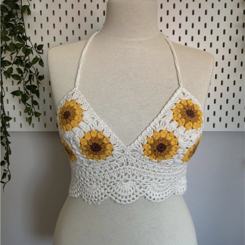 Womens sunflower croptop